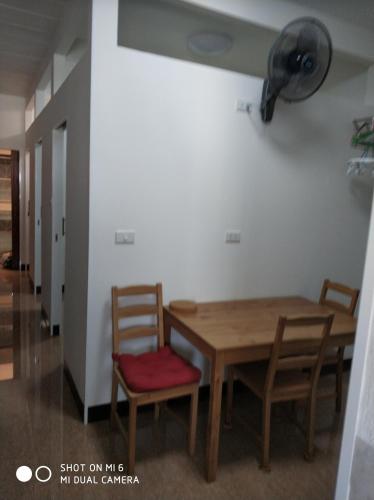 Zonă de luat masa în acest apartament