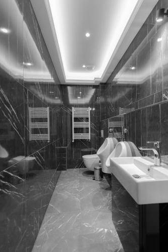 2H Horizon Hotel photo 34