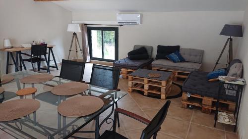 Gallery image of Domaine du Grand Arc in Cucugnan