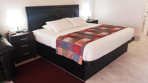 Simple Rewards Inn photo 43