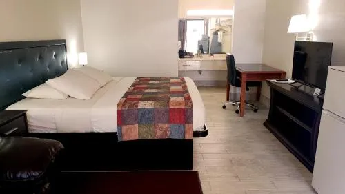 Simple Rewards Inn photo 35