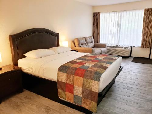 Simple Rewards Inn photo 51