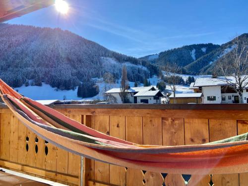 Φωτογραφία από το άλμπουμ του Ferienwohnung Bergblick für 11 Personen σε Unterammergau