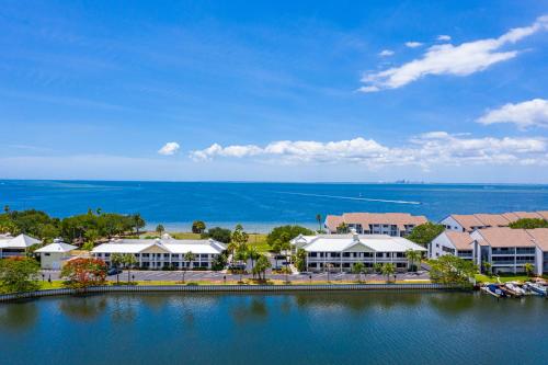 an aerial view of a resort with a body of water at The Artful Nook in Ruskin