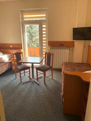 Posedenie v ubytovaní SanatoriumnadKryniczanką