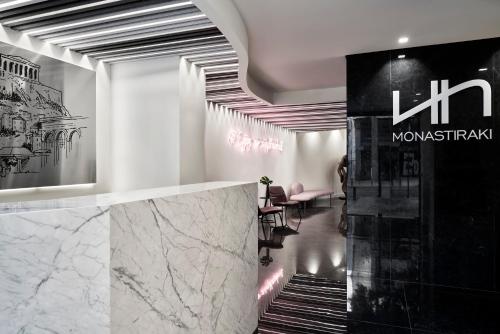 Lobby alebo recepcia v ubytovaní NLH MONASTIRAKI - Neighborhood Lifestyle Hotels