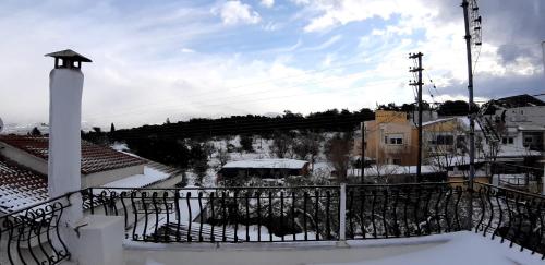 House Loft by Kiki's Villa with unlimited Volos and Pelion View semasa musim sejuk