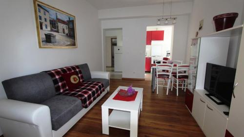 Apartments Tomislav