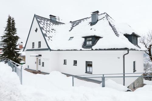 Fotografie z fotogalerie ubytování Haus Aussicht - Ferienwohnungen Velden v destinaci Velden am Wörthersee