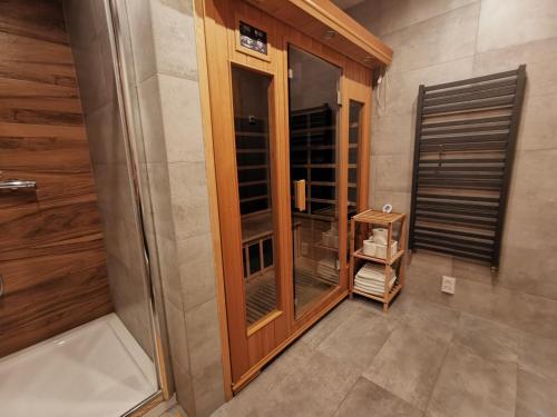 Phòng tắm tại SZCZYRKOWKA DOMEK-SZCZYRK