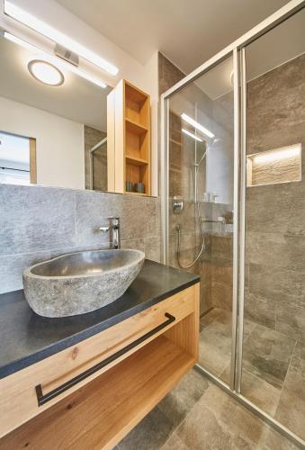 Un baño de Wiesl Lodge Saalbach