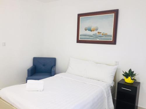 Uma cama ou camas num quarto em BUHO INN BY BUSUANGA BAY LODGE
