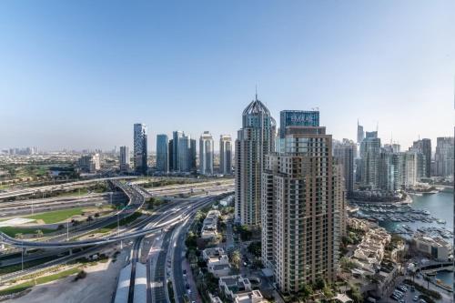 Gallery image of The Smart Concierge - Mag 218 in Dubai