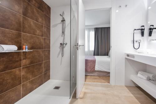 Pierre & Vacances Apartamentos Edificio Eurobuilding 2 photo 40