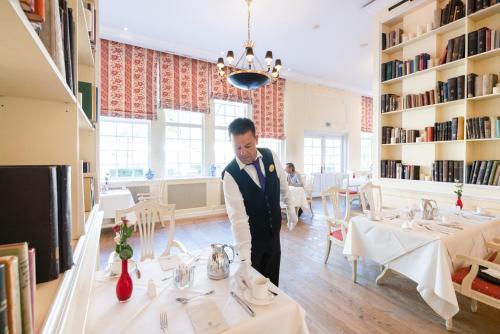 Gæster der bor på Gräflicher Park Health & Balance Resort