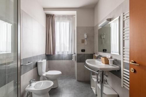 A bathroom at Hotel Borgo Brianteo