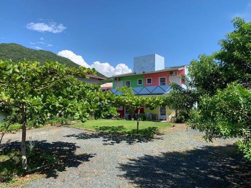 AymuraY Hostel e Pousada