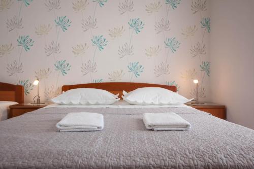Apartments Marijan - Beachfront – Photos 2