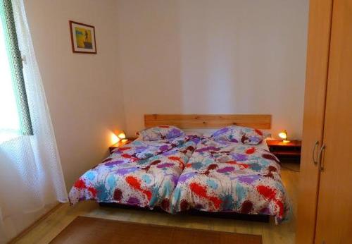 Posteľ alebo postele v izbe v ubytovaní Holiday home Villa Jadran - 10 m from beach