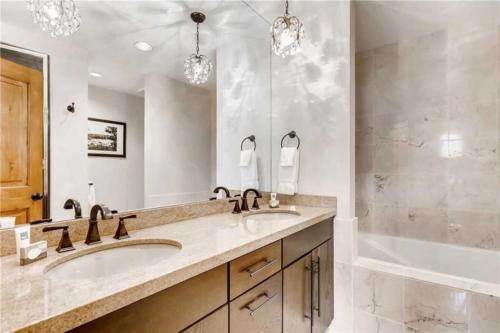 2 Bedroom Ski-In Ski-Out Condo In Snowmass Village photo 3