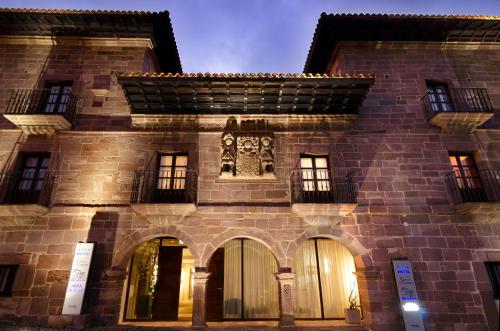 Gallery image of Arha Casona de Carmona (Antiguo Parador de Carmona-Cantabria) in Carmona