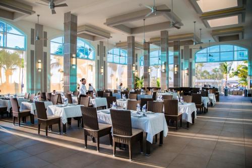 En restaurant eller et andet spisested på Riu Palace Aruba - All Inclusive