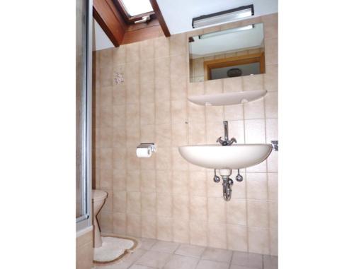 Bilik mandi di Haus Gollinger