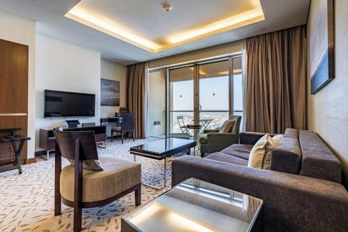 Apartment The Address Dubai Mall Spacious 1 bedroom, UAE - Booking.com