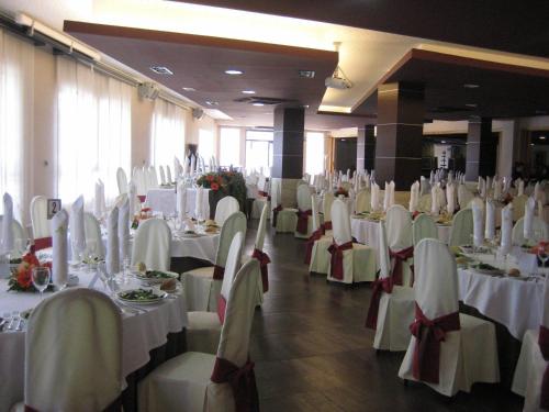 Εστιατόριο ή άλλο μέρος για φαγητό στο Hospedium Hotel Los Periquitos