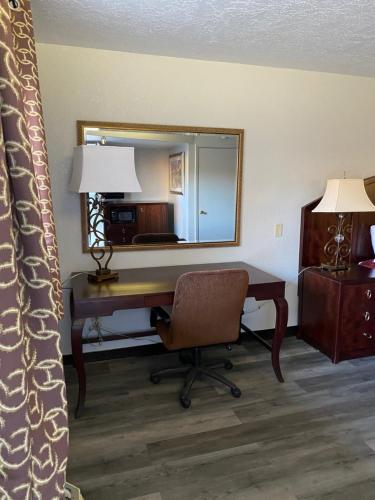 Φωτογραφία από το άλμπουμ του Four Corners Inn σε Farmington