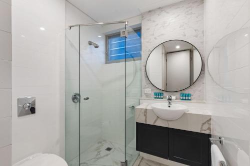 Ein Badezimmer in der Unterkunft The Rise Noosa