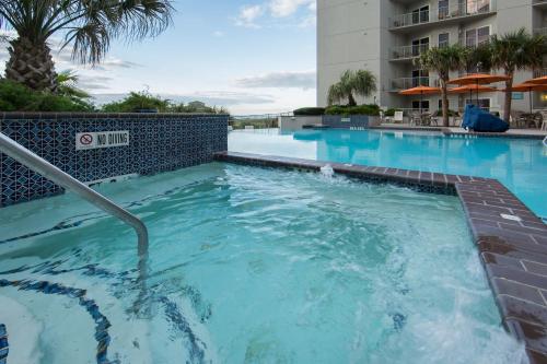 Bazén v ubytování Holiday Inn Club Vacations Galveston Beach Resort nebo v jeho okolí