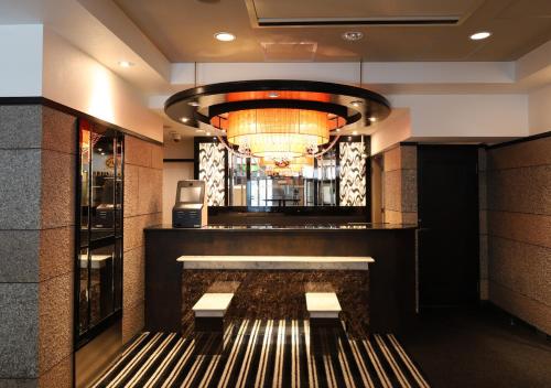 Lounge nebo bar v ubytování APA Hotel Chibachuo Ekimae