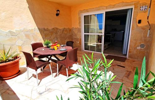 Zdjęcie z galerii obiektu Ferienwohnung SOTAVENTO 2 - Costa Calma - WiFi - max 4 Personen w mieście Costa Calma