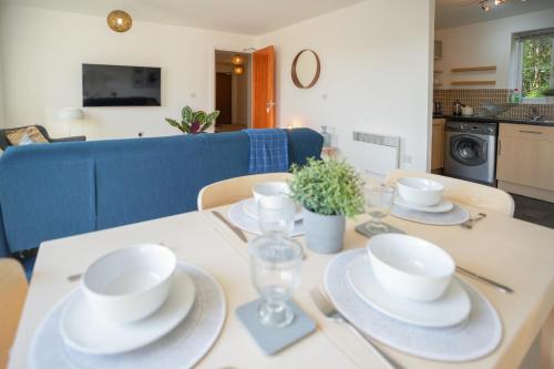 Stylish Apartment with Private Parking photo 23