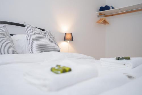 Stylish Apartment with Private Parking photo 35