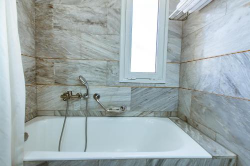 Ένα μπάνιο στο Anais Collection Hotels & Suites