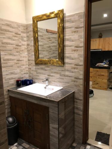 Ένα μπάνιο στο BUYAN LODGE lake view villa