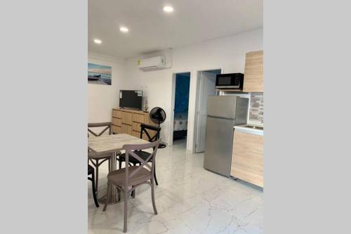 Apartamentos CC San Andres cerca a la playaにあるキッチンまたは簡易キッチン
