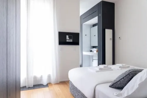 BMORE Duomo - Luxury Apartments near Duomo photo 28