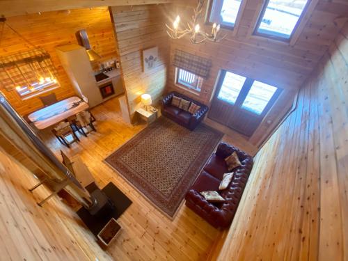 Pine Lodge
