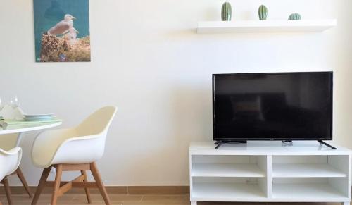 T1 Mira Praia 7 - Remodelado, Ar-Condicionado, Vista Mar, Wifi