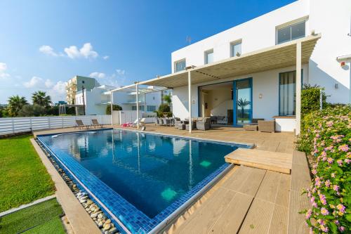Imagen de la galería de Infinity Villa, en Protaras