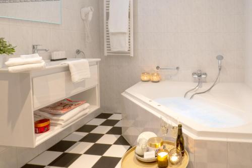Phòng tắm tại Hotel De Koepoort
