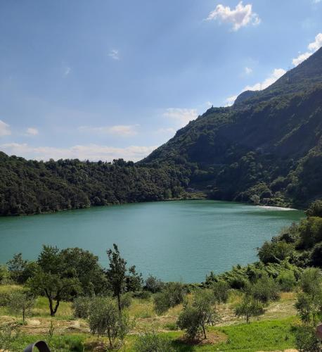 Φυσικό τοπίο κοντά σε αυτή η παραθεριστική κατοικία