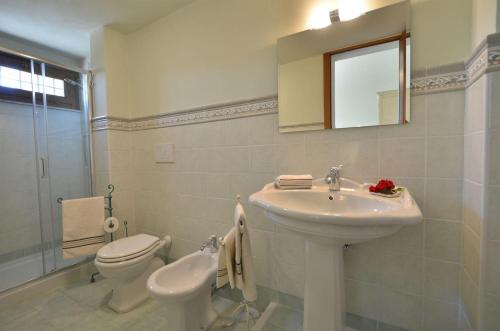 Ένα μπάνιο στο Casa Ai Borghi