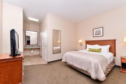 Candlewood Suites San Diego, an IHG Hotel Image