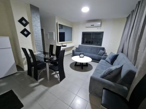 Χώρος καθιστικού στο Housing unit in the Moshav
