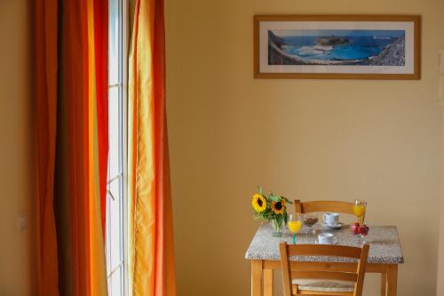 Fotografie z fotogalerie ubytování Garbis Villas & Apartments v destinaci Lourdhata