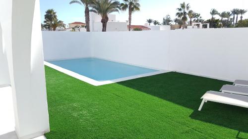 Homes of Spain, Chalet preciosa-Villa con piscina privada, a ...